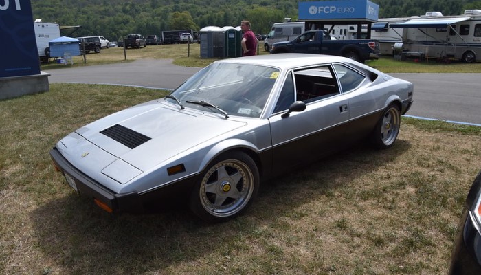 Ferrari Dino 308 GT4