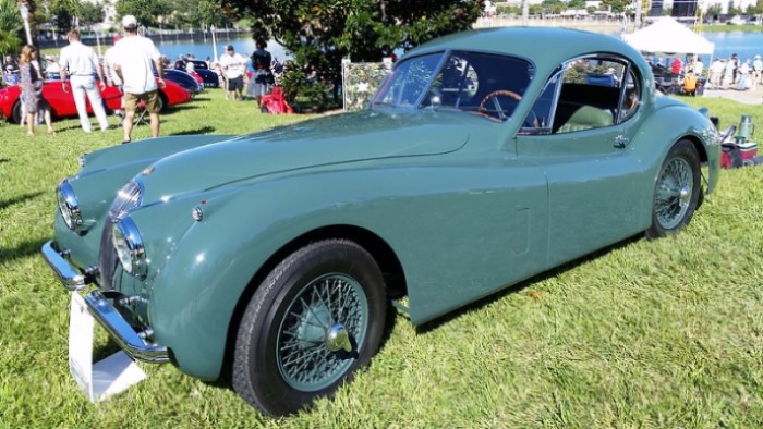 Jaguar XK120 FHC