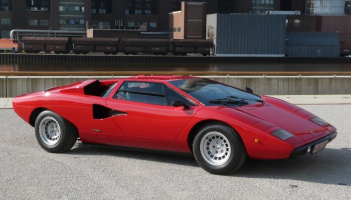 Lamborghini Countach LP400