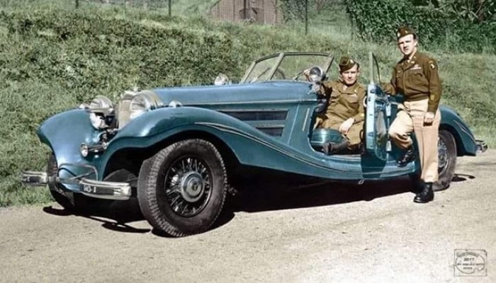 Mercedes-Benz 540K Special Roadster Blue Goose