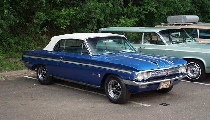 Oldsmobile F-85 Jetfire Convertible