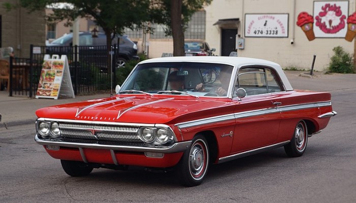 Oldsmobile F-85 Jetfire