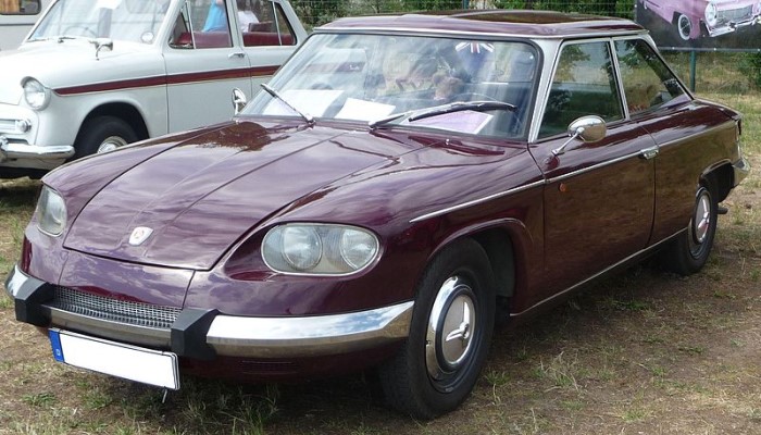 Panhard 24