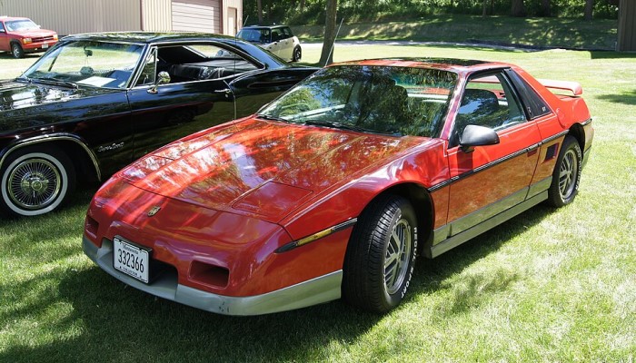 Pontiac Fiero GT