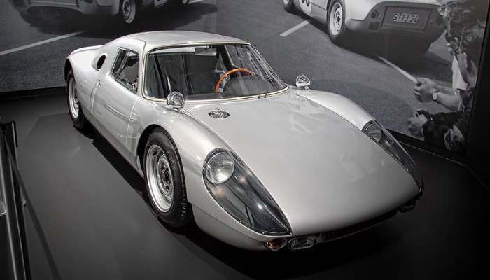 Porsche 904